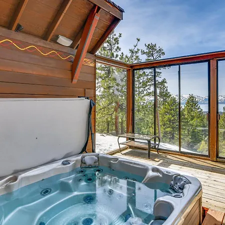 Grand Mountain Chalet With Hot Tub And Mountain Views